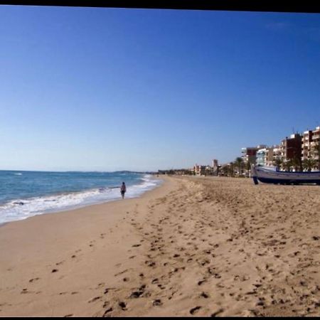 The Pleasure Of Living In Front Of The Sea Apartment Калафел Екстериор снимка